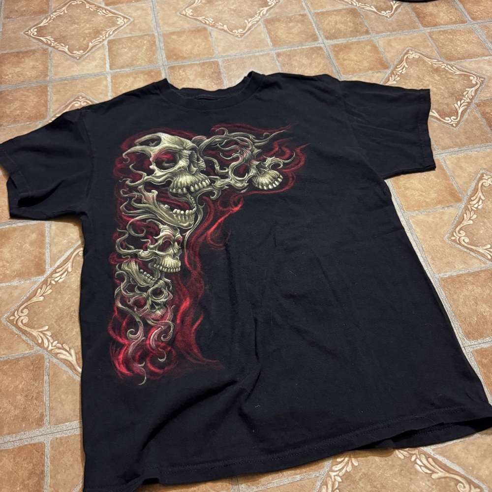Vintage Style Skulls Graphic T-Shirt - Men’s Medium.